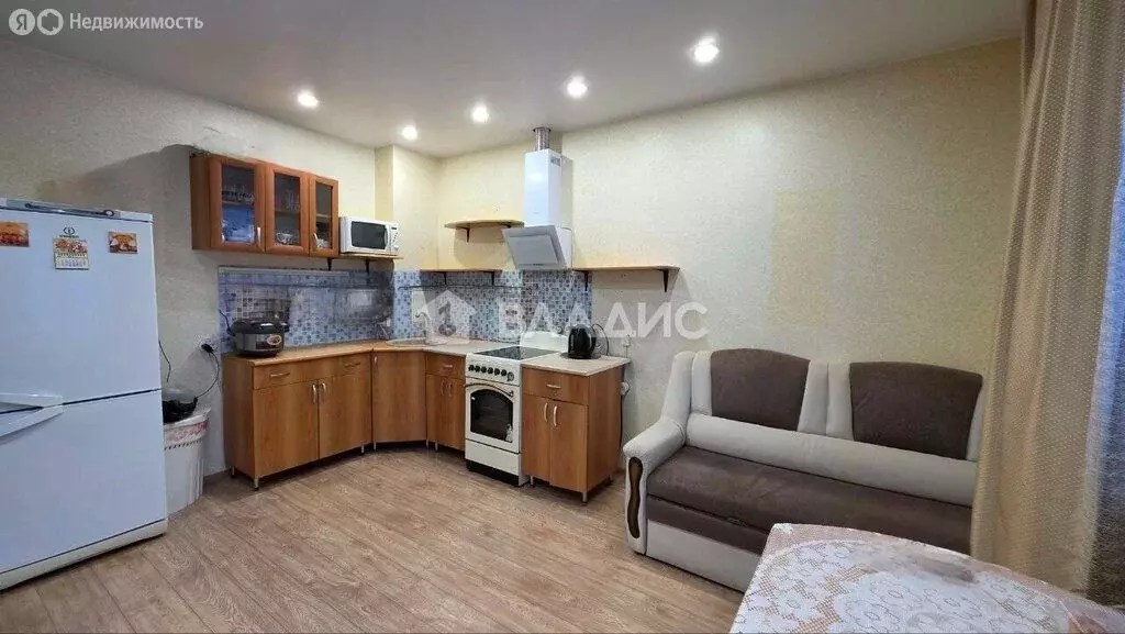 3-комнатная квартира: село Фролы, Весенняя улица, 34 (76.1 м) - Фото 1