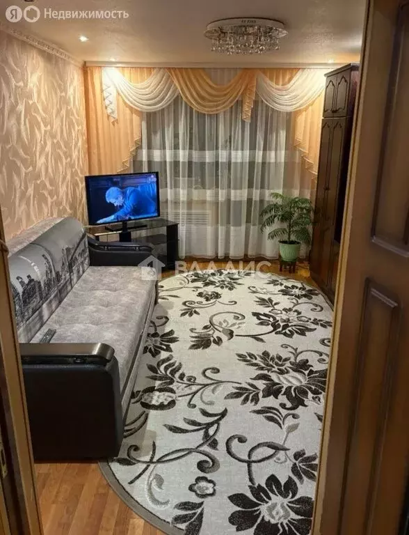 3-комнатная квартира: Гусь-Хрустальный, Прудинская улица, 3 (58.7 м) - Фото 2