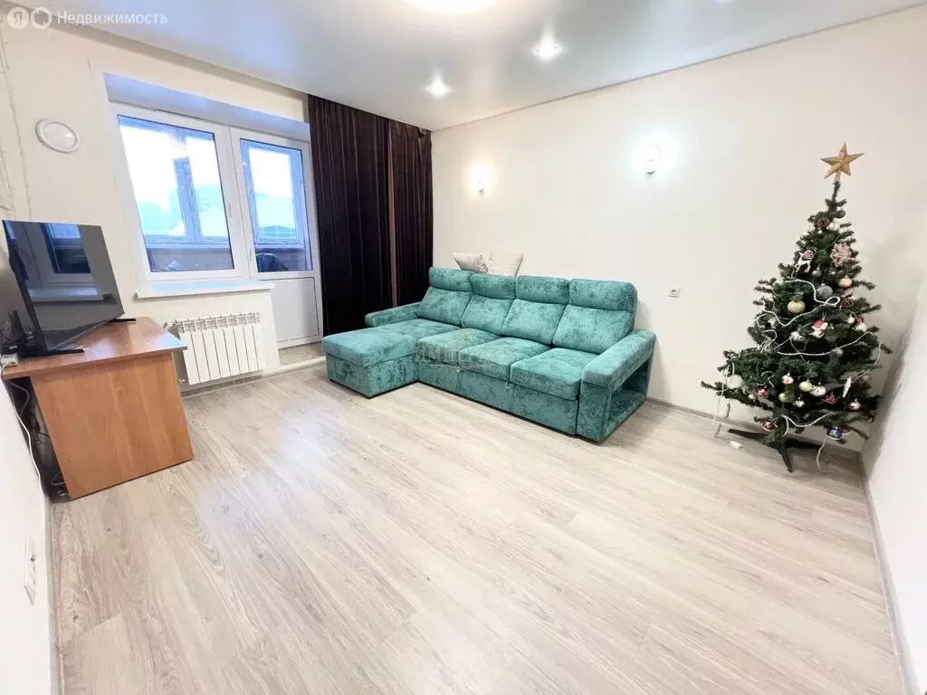 3-комнатная квартира: село Семёновка, Молодёжная улица, 15 (68.5 м) - Фото 1