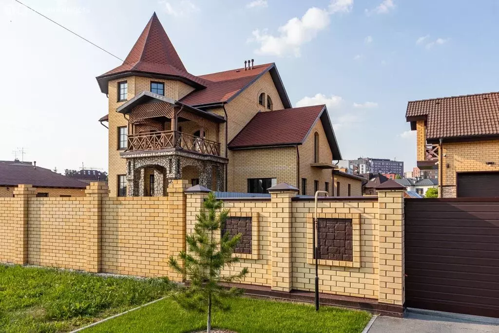 Дом в Дударева, Тюменская улица, 4/4 (600 м) - Фото 0