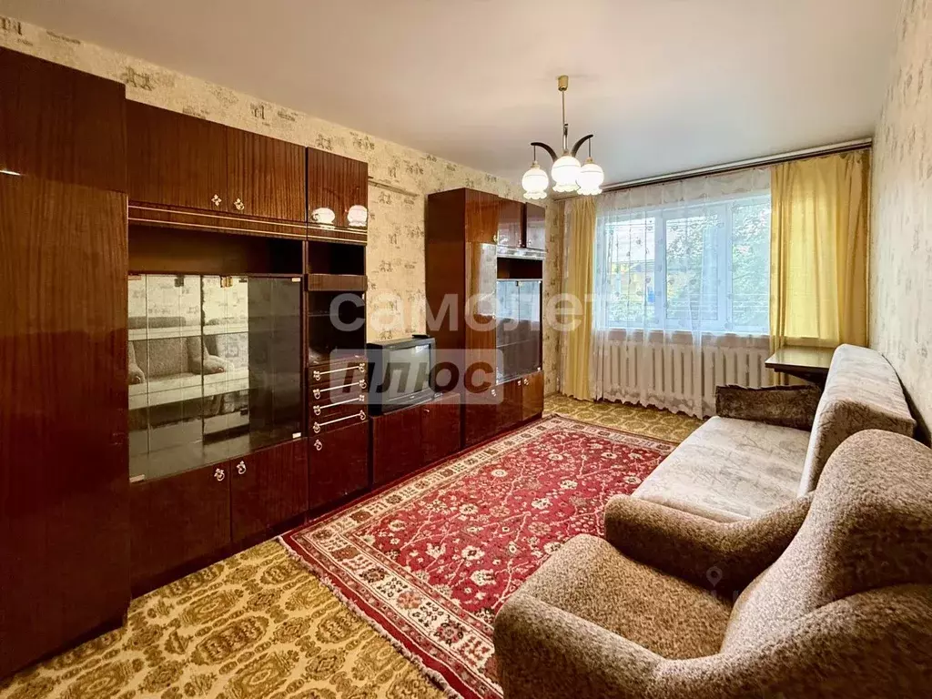 2-к кв. Калужская область, Калуга Спортивная ул., 3 (43.5 м) - Фото 0