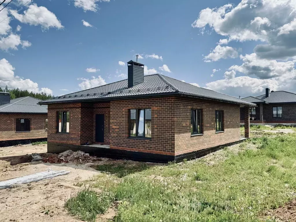 Дом в Татарстан, Высокогорский район, Семиозерское с/пос, с. Шигали ... - Фото 1