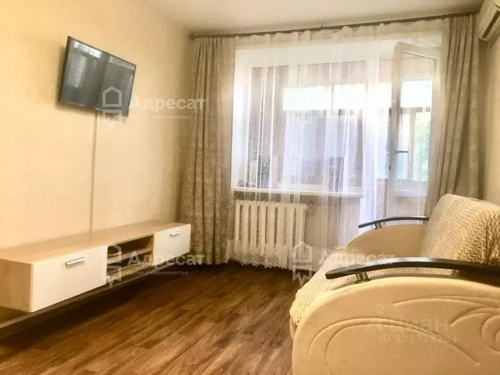 1-к кв. Волгоградская область, Волжский Коммунистическая ул., 2 (29.0 ... - Фото 1