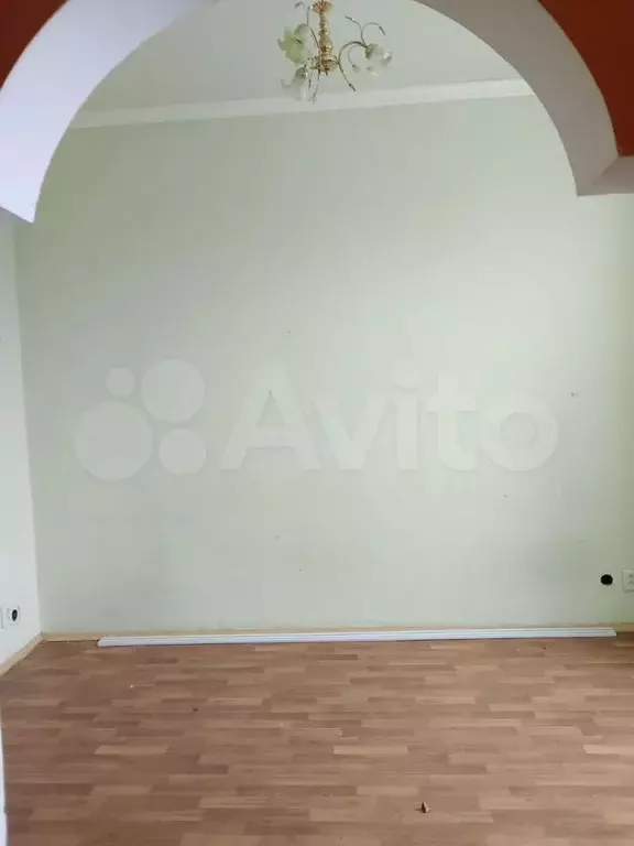Комната 24 м в 4-к., 4/4 эт. - Фото 1