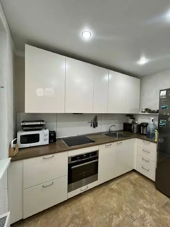 Продается 3-комнатная квартира - Фото 1