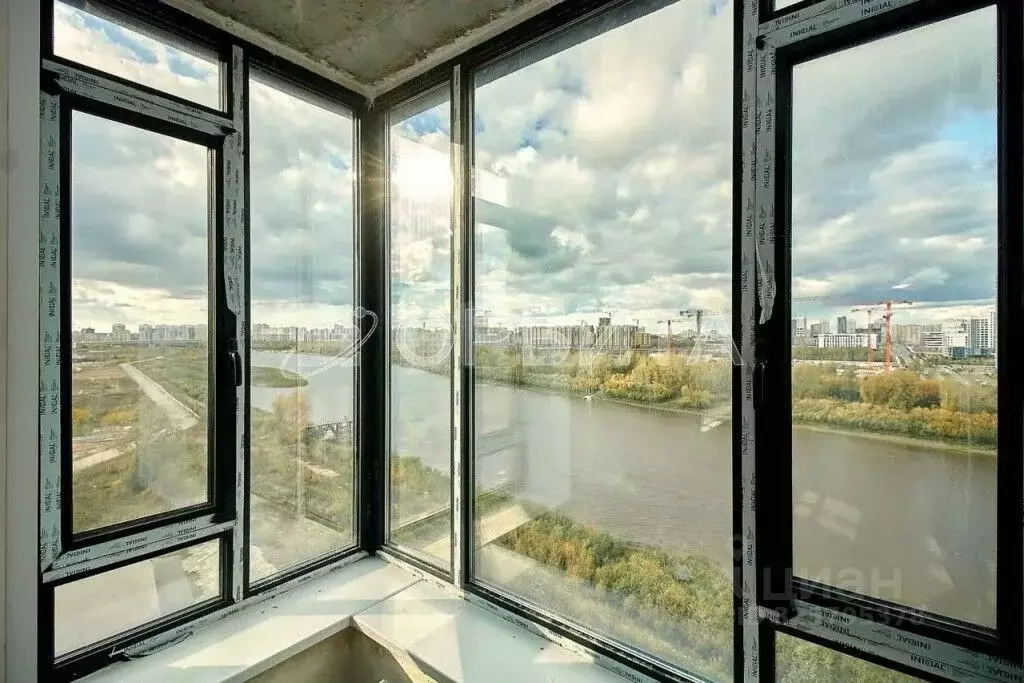 3-к кв. Тюменская область, Тюмень ул. Мельникайте, 30к4 (131.8 м) - Фото 1