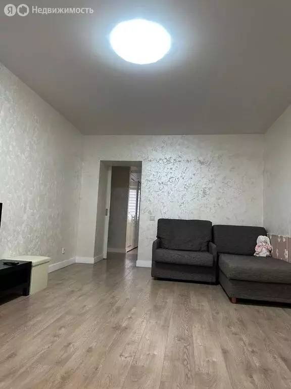 3-комнатная квартира: Москва, Перовская улица, 24Б (80 м) - Фото 1