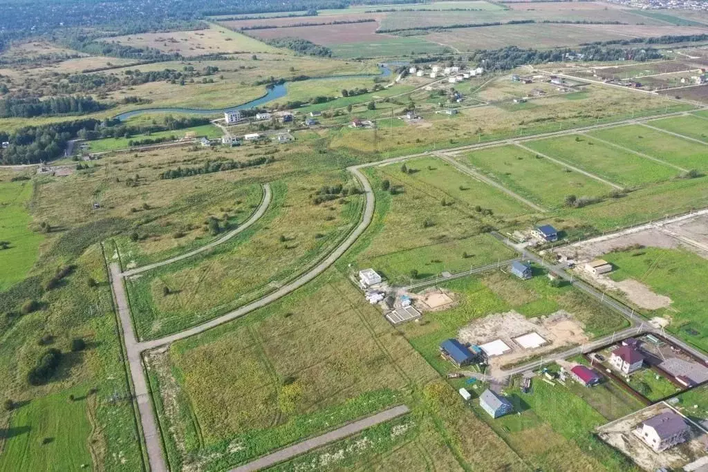 Участок в Ленинградская область, Тосненский район, Федоровское ... - Фото 0