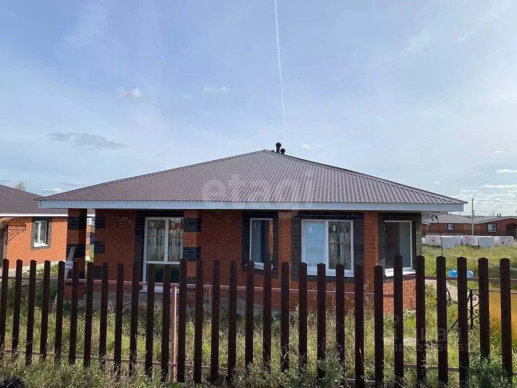 Дом в Башкортостан, Уфимский район, Таптыковский сельсовет, д. ... - Фото 1