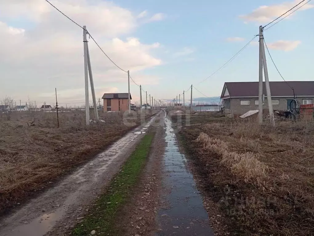 Участок в Башкортостан, Стерлитамакский район, д. Казадаевка ул. ... - Фото 2