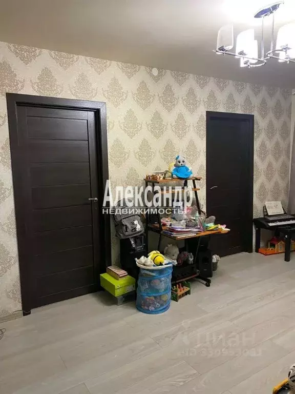 4-к кв. Ленинградская область, Приозерск ул. Калинина, 27а (61.4 м) - Фото 2