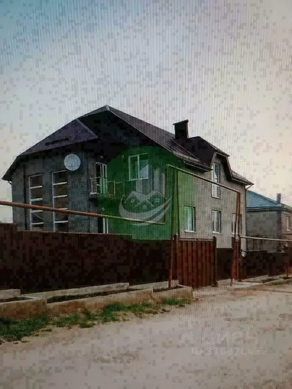 Дом в Ставропольский край, Ессентуки Центральная ул., 14 (280 м) - Фото 0