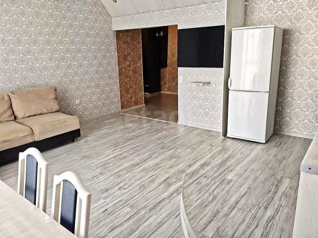 3-к кв. Кемеровская область, Кемерово просп. Шахтеров, 70А (80.6 м) - Фото 2