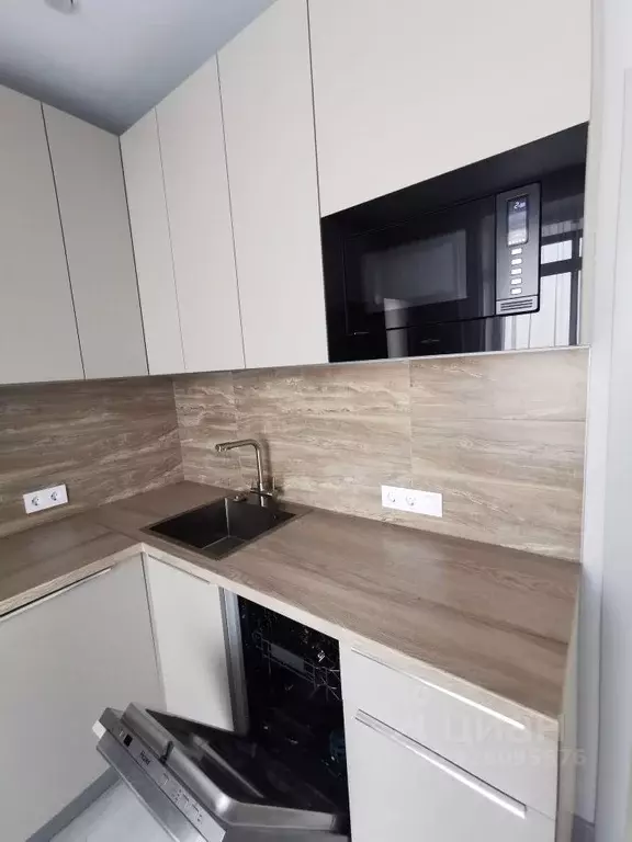 2-к кв. Красноярский край, Красноярск Свободный просп., 66Рк4 (54.0 м) - Фото 1