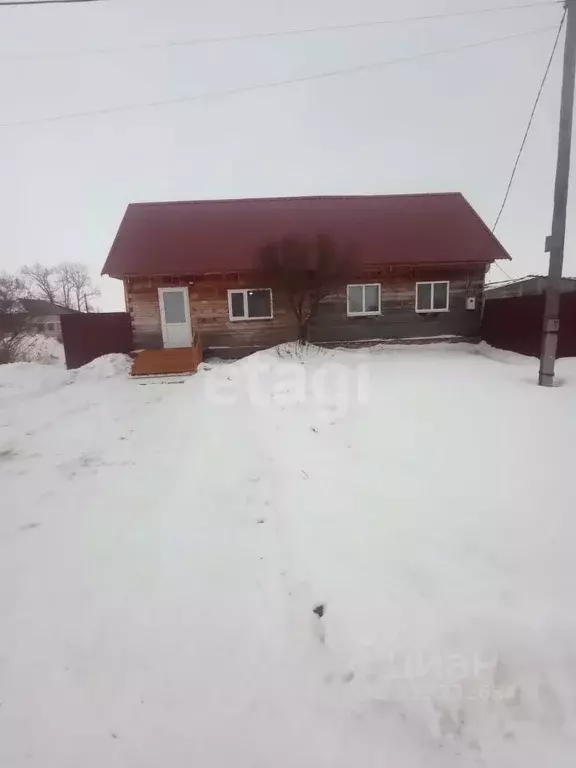 Дом в Челябинская область, Октябрьский муниципальный округ, д. ... - Фото 1