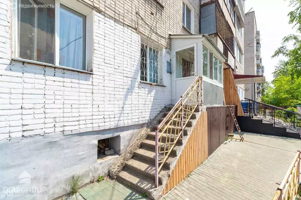 3-комнатная квартира: Хабаровск, 1-й микрорайон, улица Королёва, 7 ... - Фото 1