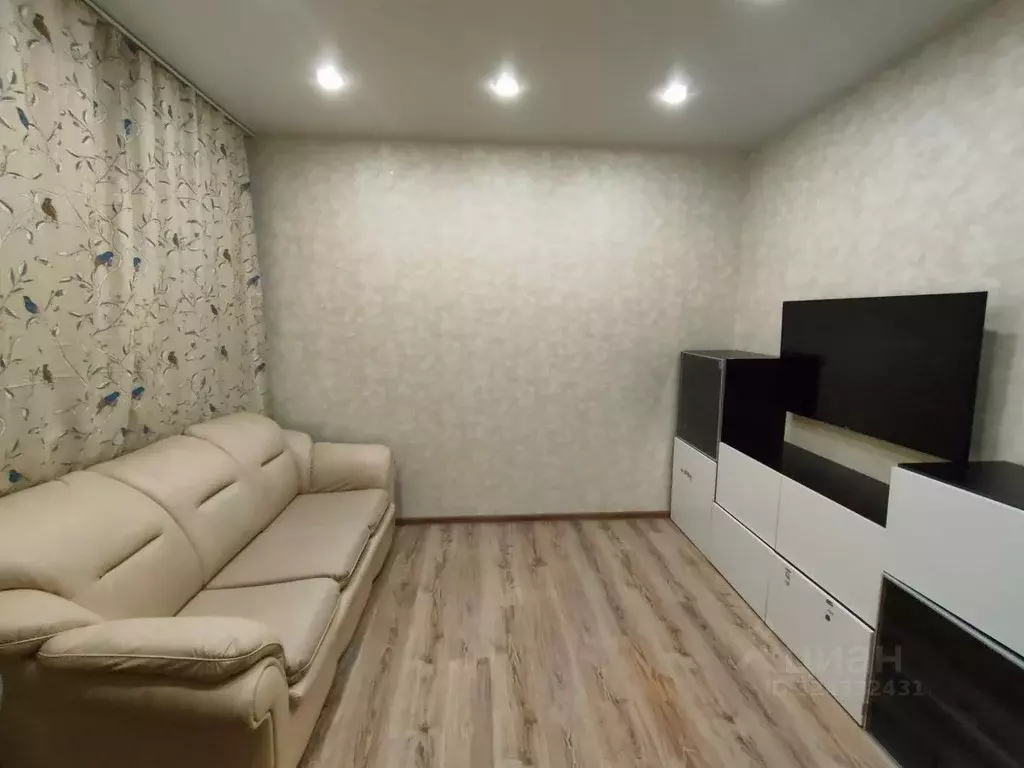 3-к кв. Мурманская область, Мурманск ул. Капитана Буркова, 27 (62.0 м) - Фото 2