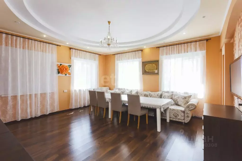 Дом в Башкортостан, Уфа ул. Афзала Тагирова, 12 (240 м) - Фото 1