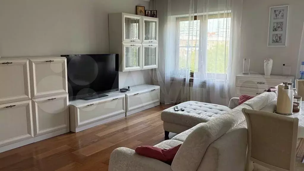 3-к. квартира, 80 м, 9/14 эт. - Фото 0