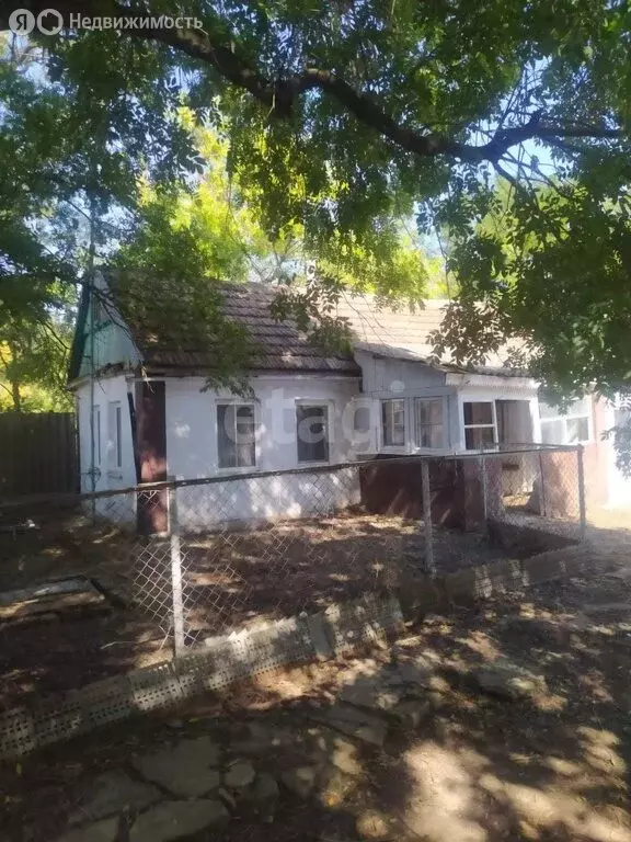 Дом в Ставропольский край, Ипатовский муниципальный округ, село ... - Фото 1