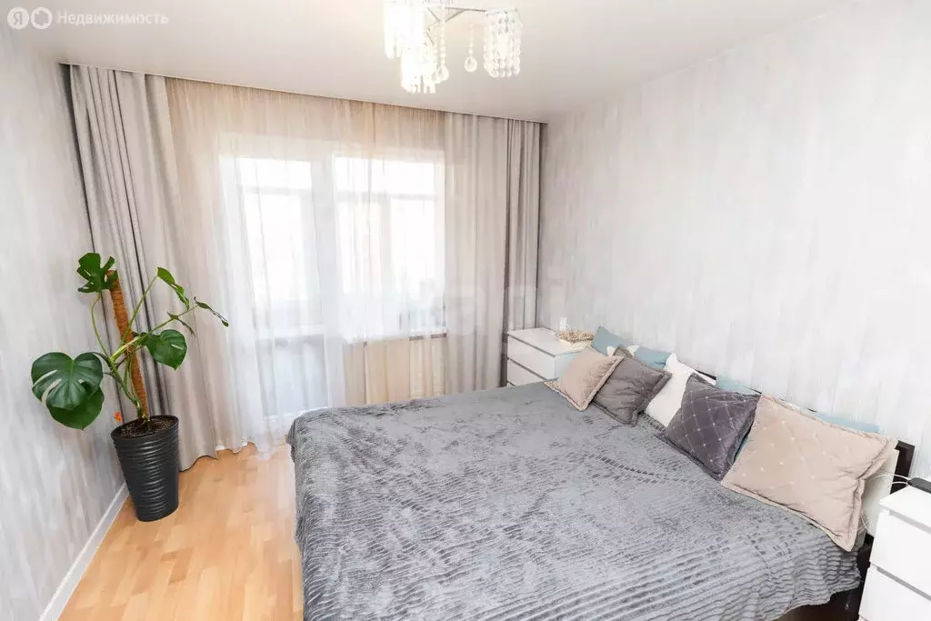 3-комнатная квартира: Ижевск, улица А.Н. Сабурова, 7 (54.6 м) - Фото 2