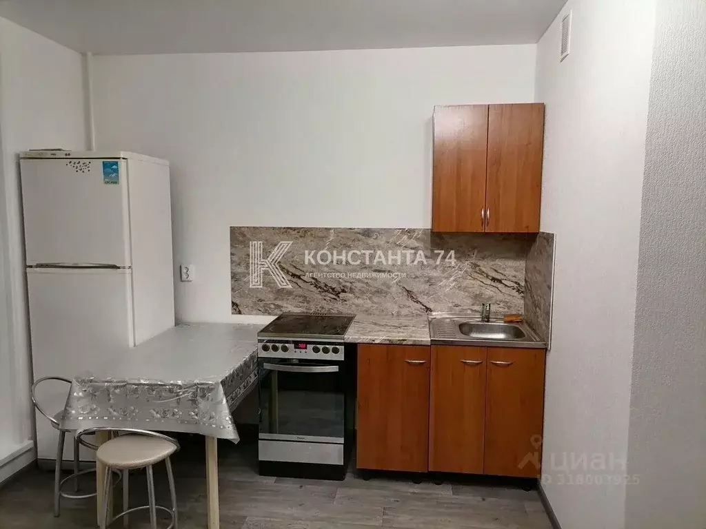Студия Челябинская область, Челябинск ул. Блюхера, 123Ж (24.0 м) - Фото 1