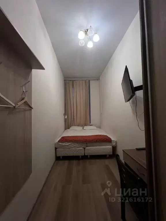 Комната Санкт-Петербург 9-я Васильевского острова линия, 30 (12.0 м) - Фото 1