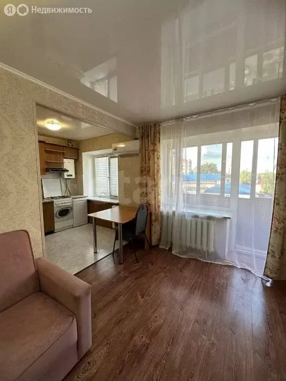 3-комнатная квартира: Брянск, улица Димитрова, 43 (43 м) - Фото 1