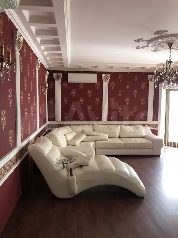 3-к. квартира, 130 м, 3/10 эт. - Фото 0