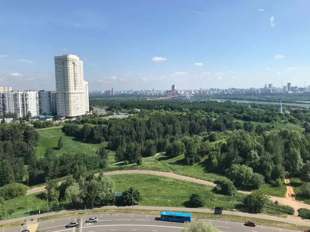 4-к кв. Москва ул. Крылатские Холмы, 15К2 (200.0 м) - Фото 0