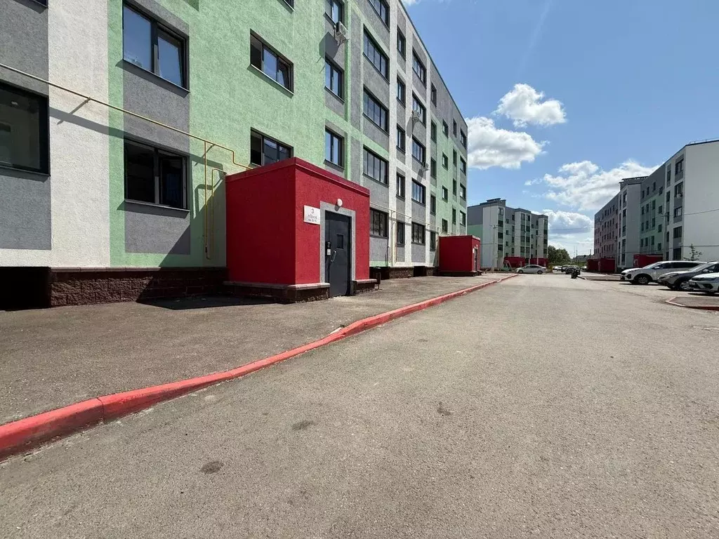 3-к кв. Башкортостан, Уфа ул. Академика Курчатова, 65/8 (63.0 м) - Фото 0