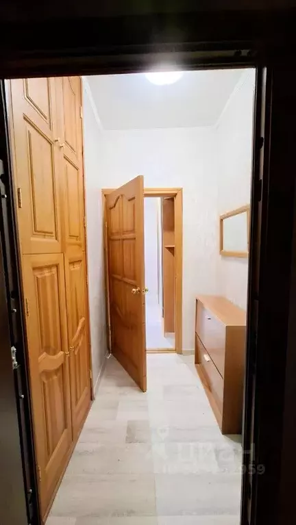 2-к кв. Омская область, Омск просп. Комарова, 17 (54.8 м) - Фото 1