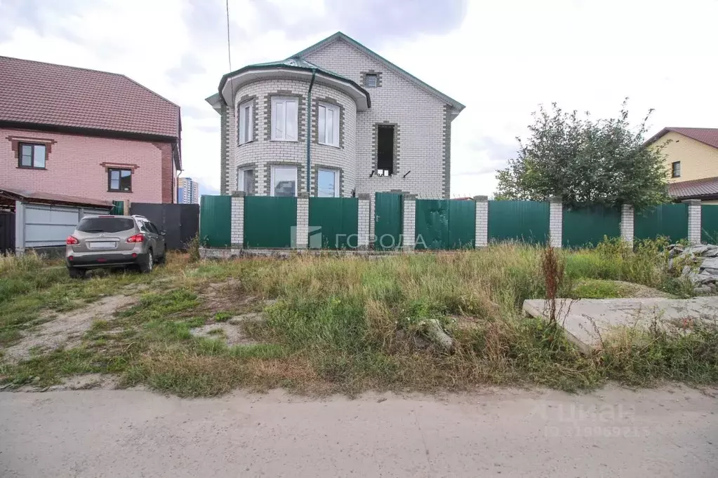 Дом в Алтайский край, Барнаул ул. Панкратова, 93 (300 м) - Фото 1