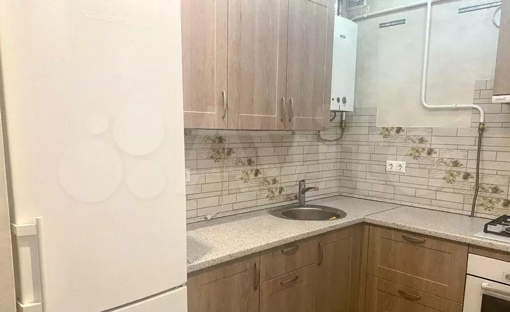 2-к. квартира, 45 м, 2/5 эт. - Фото 1