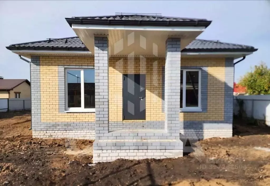 Дом в Воронежская область, Новоусманский район, Никольское с/пос, пос. ... - Фото 1