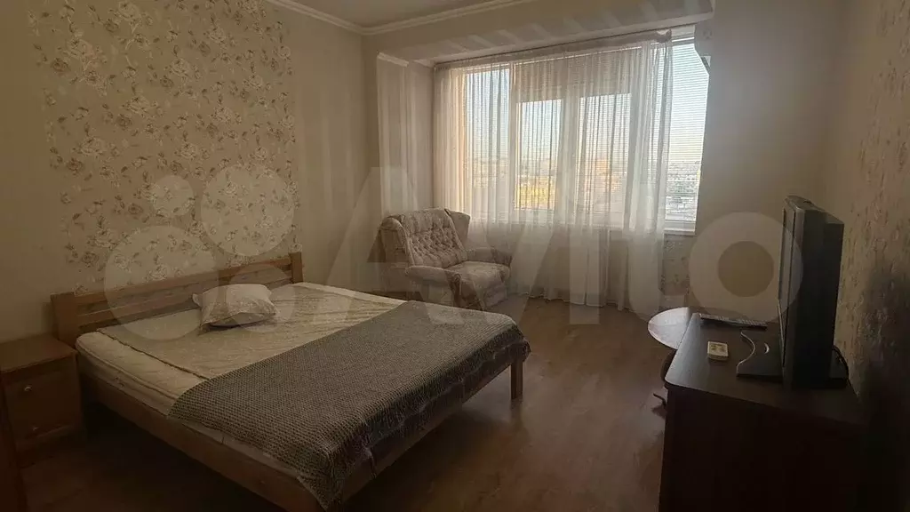 1-к. квартира, 35 м, 9/10 эт. - Фото 0