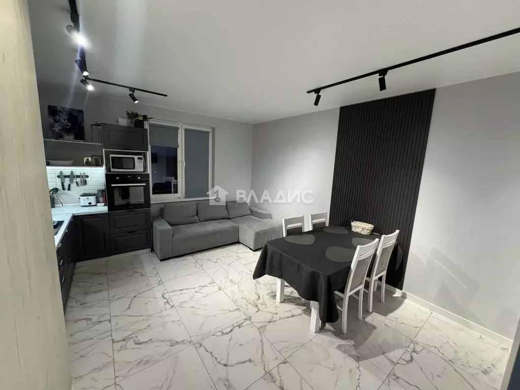 3-к кв. Калининградская область, Гурьевский муниципальный округ, пос. ... - Фото 2