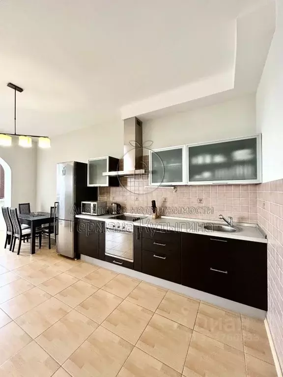 2-к кв. Волгоградская область, Волгоград ул. Маршала Чуйкова, 55 (93.0 ... - Фото 1