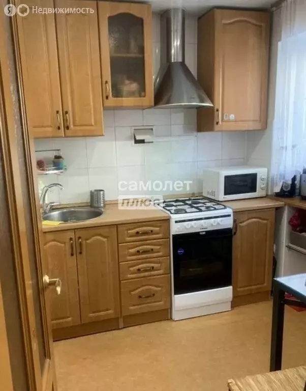 3-комнатная квартира: Уфа, улица Салавата, 15/1 (54.4 м) - Фото 1