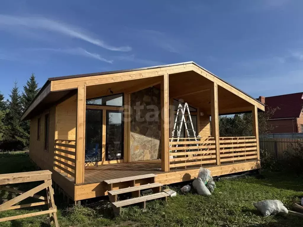 Дом в Калужская область, Дзержинский район, Дворцы с/пос, д. Колышево  ... - Фото 2