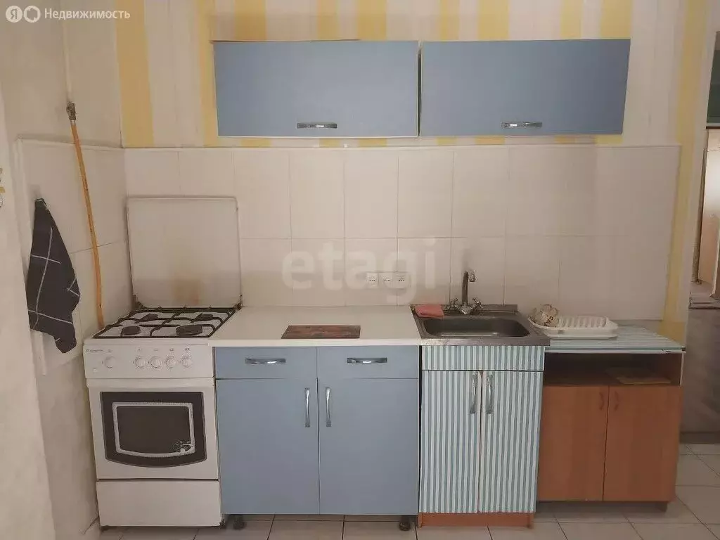 2-комнатная квартира: Симферополь, Красногвардейская улица, 6 (40 м) - Фото 0