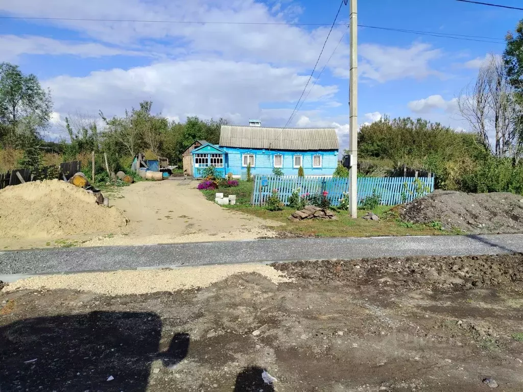 Дом в Липецкая область, Усманский муниципальный округ, с. Девица ул. ... - Фото 1