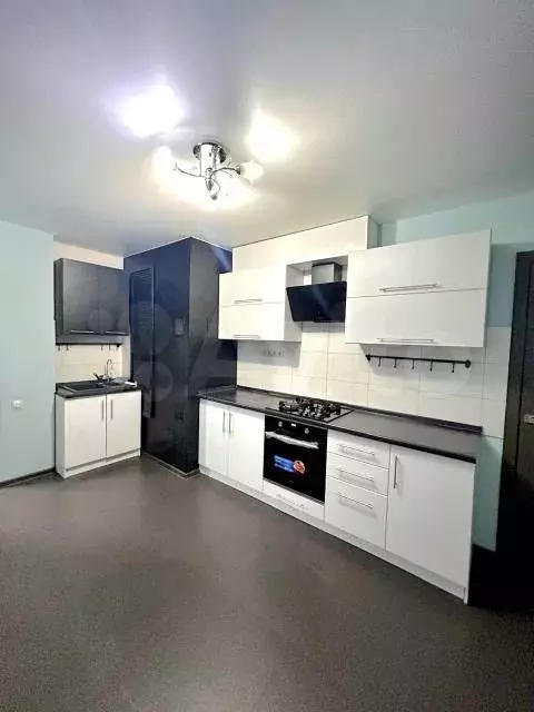 2-к. квартира, 76 м, 9/10 эт. - Фото 0