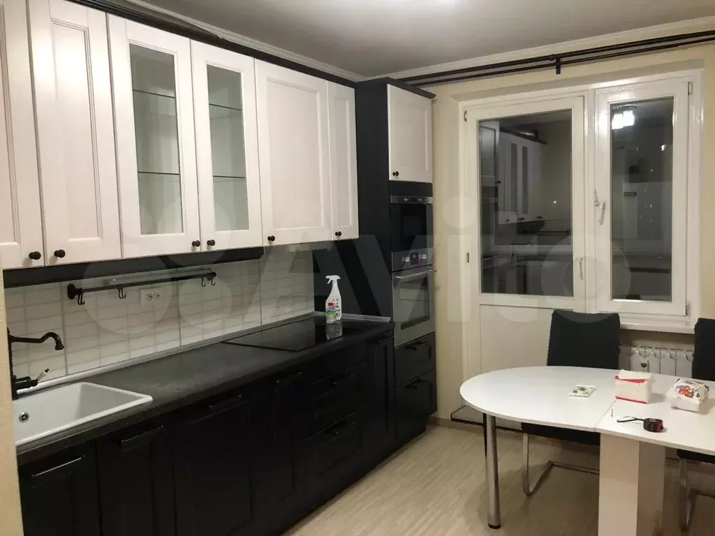 2-к. квартира, 60 м, 7/17 эт. - Фото 0