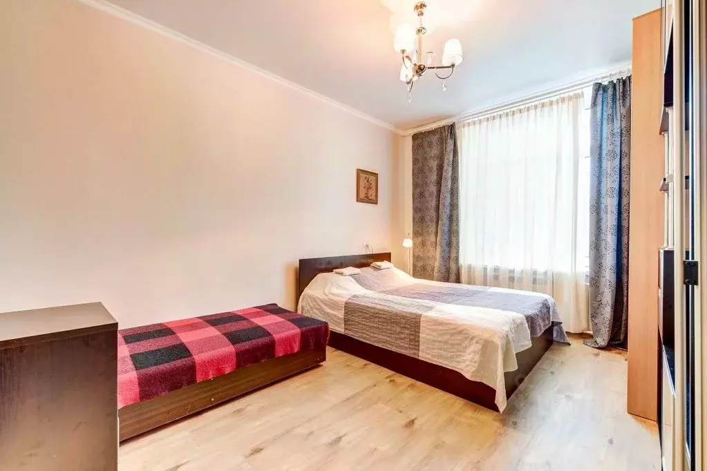 2-к кв. Санкт-Петербург Московский просп., 195 (63.0 м) - Фото 0