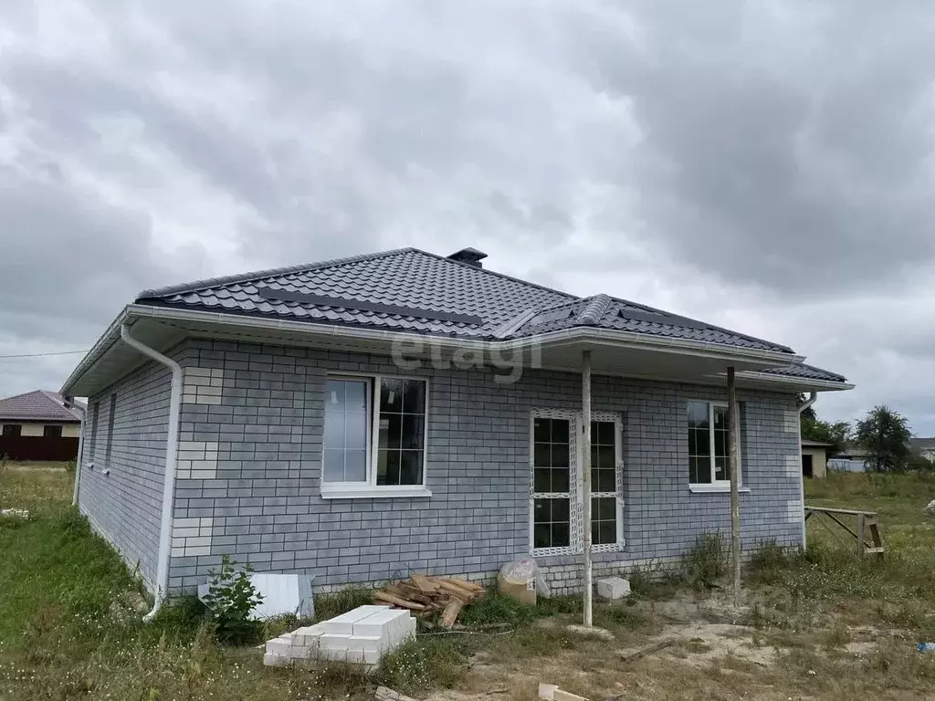 Дом в Воронежская область, Рамонский район, с. Айдарово ул. Победы, ... - Фото 1