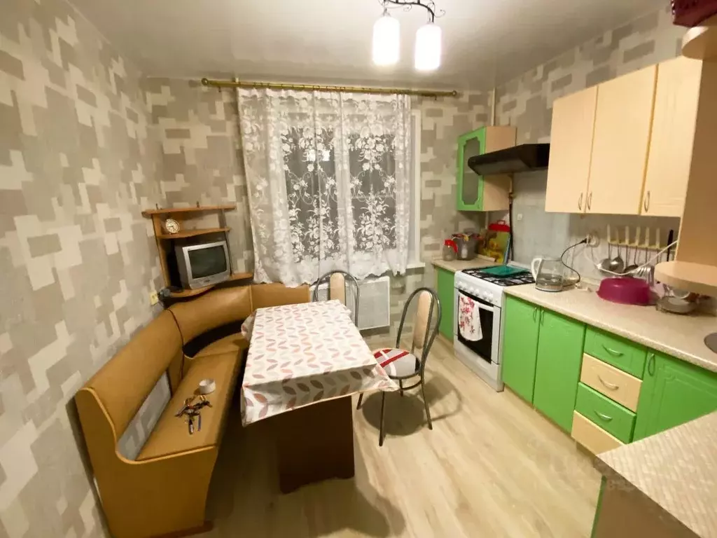 3-к кв. Ярославская область, Рыбинск Гражданская ул., 47 (67.6 м) - Фото 1