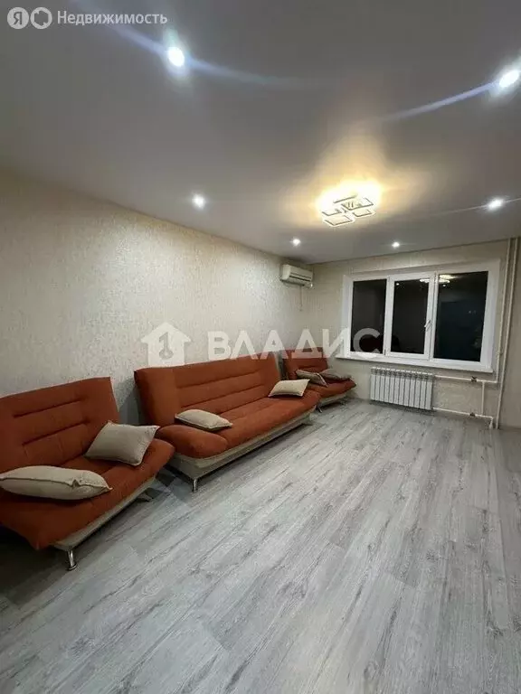 3-комнатная квартира: Таганрог, улица Сергея Шило, 200 (65 м) - Фото 0