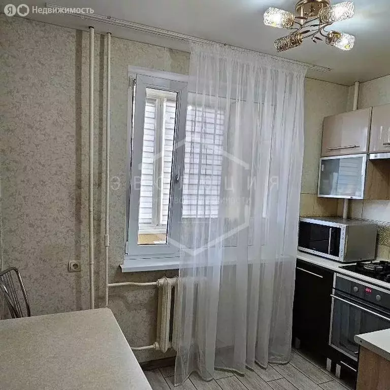 3-комнатная квартира: Калининград, Тобольская улица, 31 (64.1 м) - Фото 2