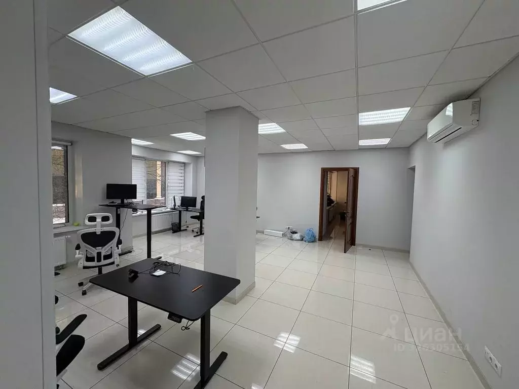 Офис в Свердловская область, Екатеринбург ул. Шарташская, 8 (173 м) - Фото 1